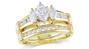 exquisite gold engagement rings